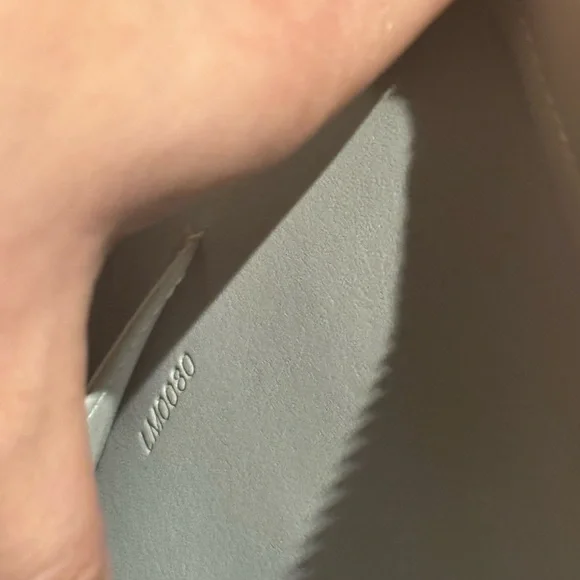 Louis Vuitton Houston Tote Lime Yellow Leather Monogram Vernis - Picture 10 of 15